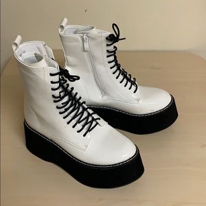 ADORABLE DOC MARTEN KNOCKOFFS PLATFORM
